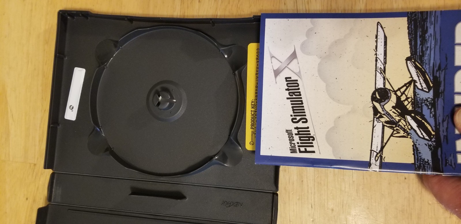 Microsoft Flight Simulator X ~ Deluxe Edition Computer PC W/ Slipcover & Key
