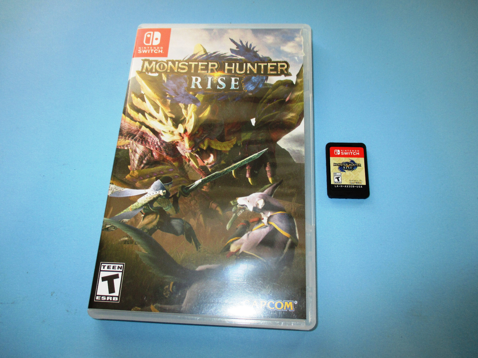 Monster Hunter Rise – Nintendo Switch Game w/Case