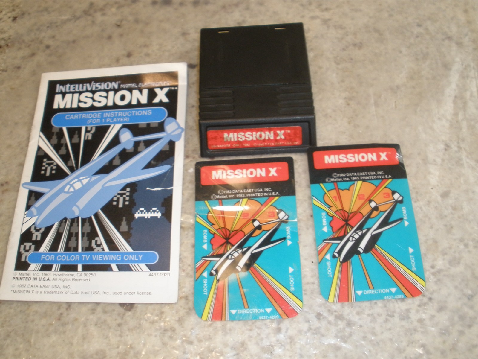 HUGE LOT OF VINTAGE INTELLIVISION GAMES, MANUALS, OVERLAYS (UNTESTED)