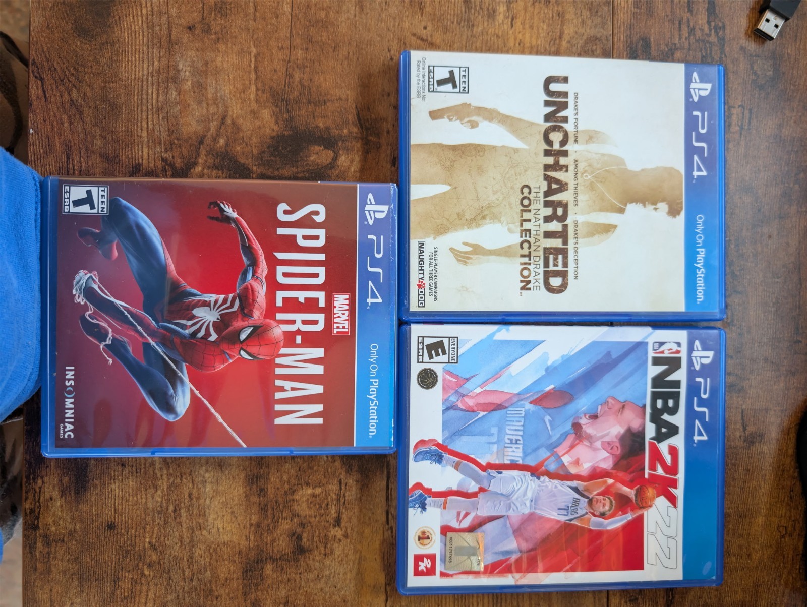 Ps4 Destiny Edition 1tb Two Controllers 11 Games