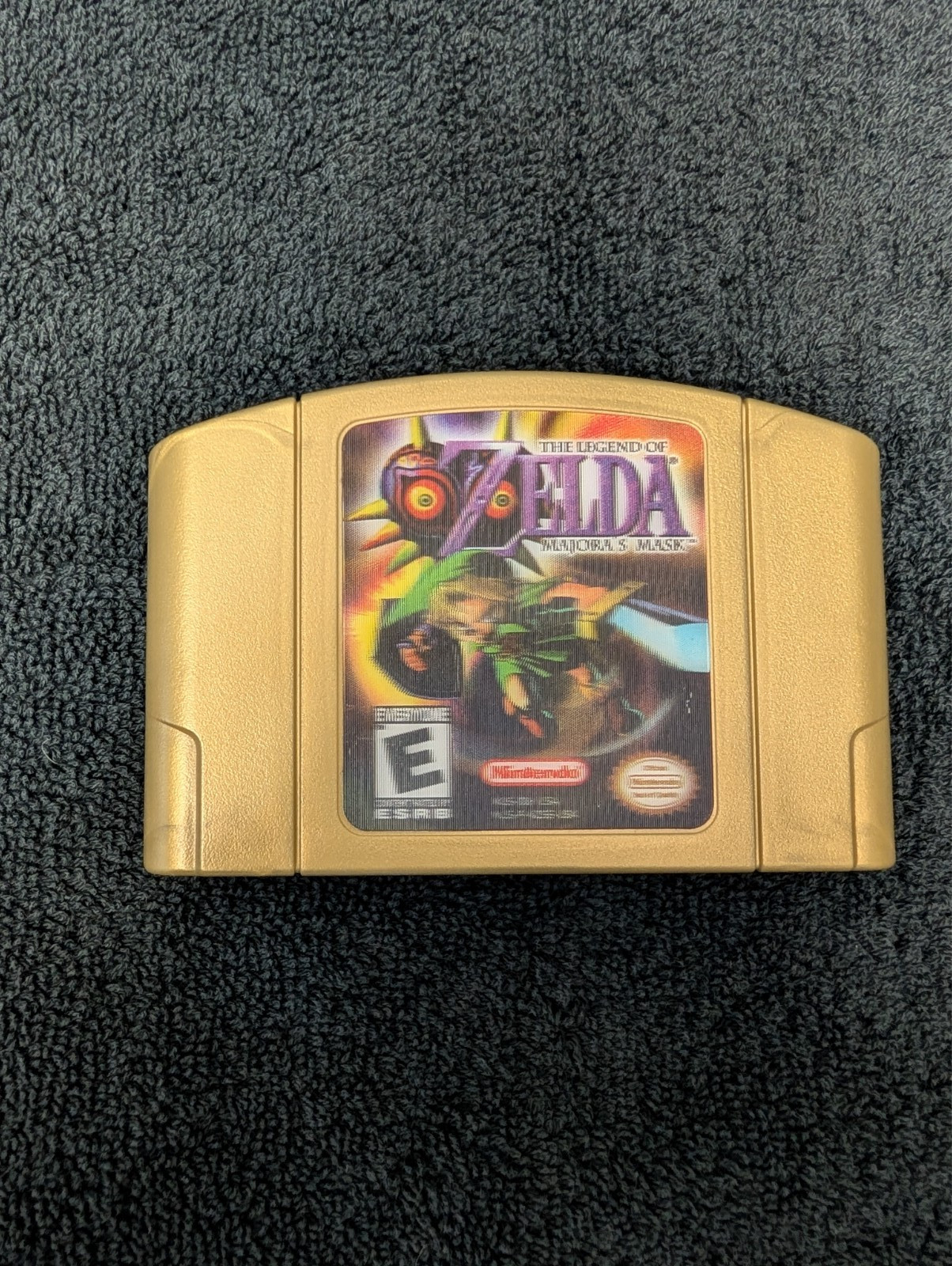 Legend of Zelda: Majora’s Mask Golden Holographic Collector’s Edition N64 TESTED