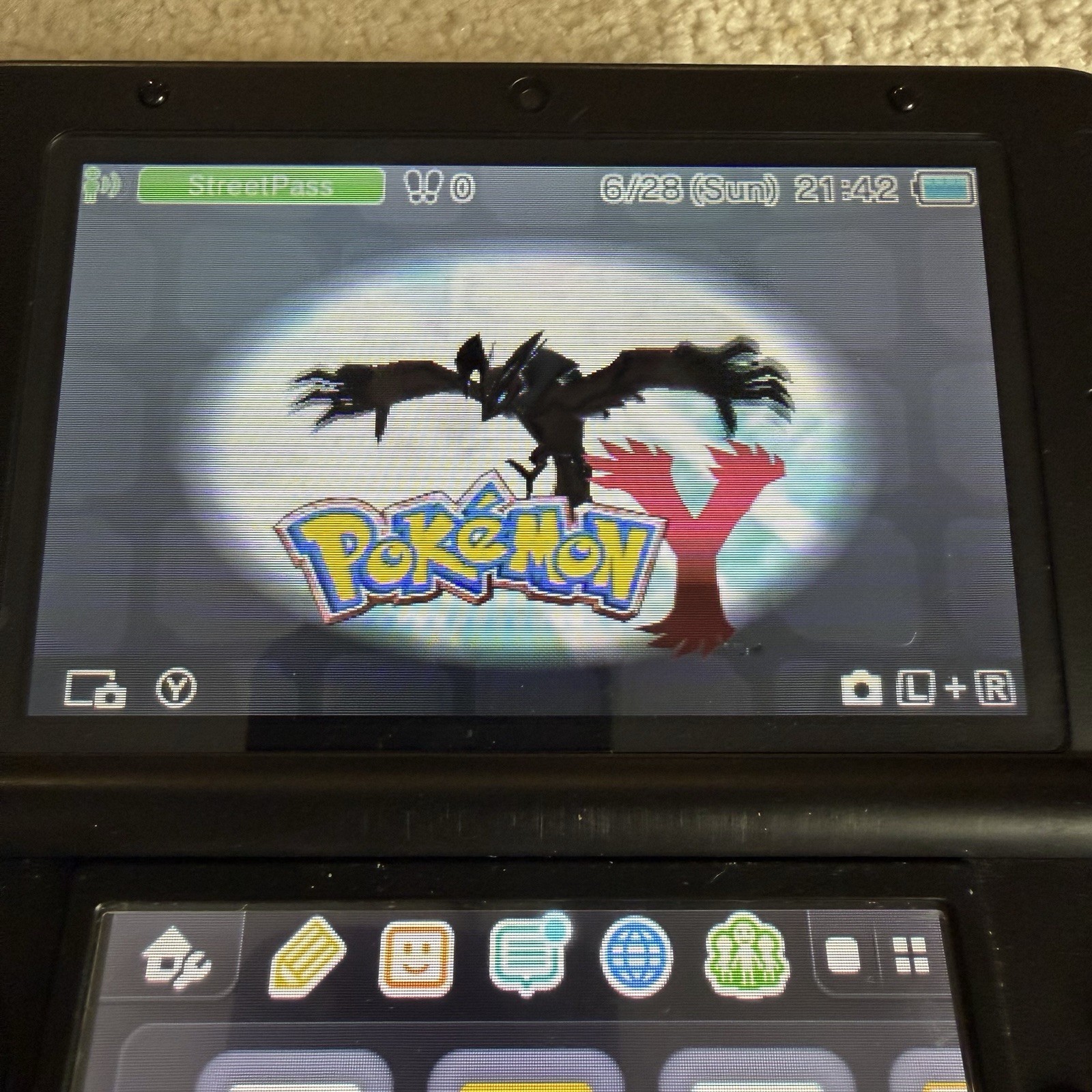 Pokemon Y (Nintendo 3DS, 2013) CIB Tested/Working