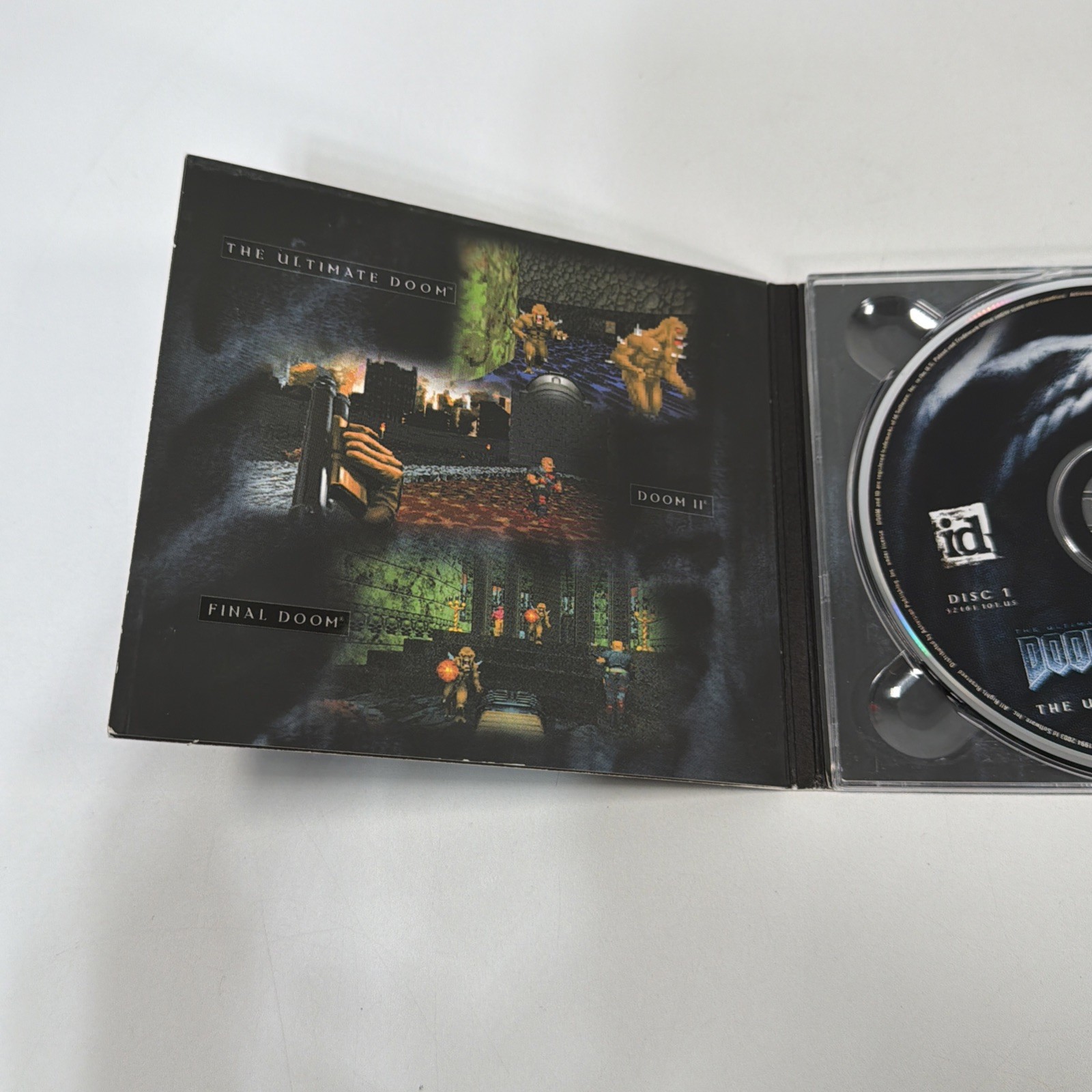 The Ultimate Doom Trilogy – Collector’s Edition (PC, 2003), VG – 2 Discs
