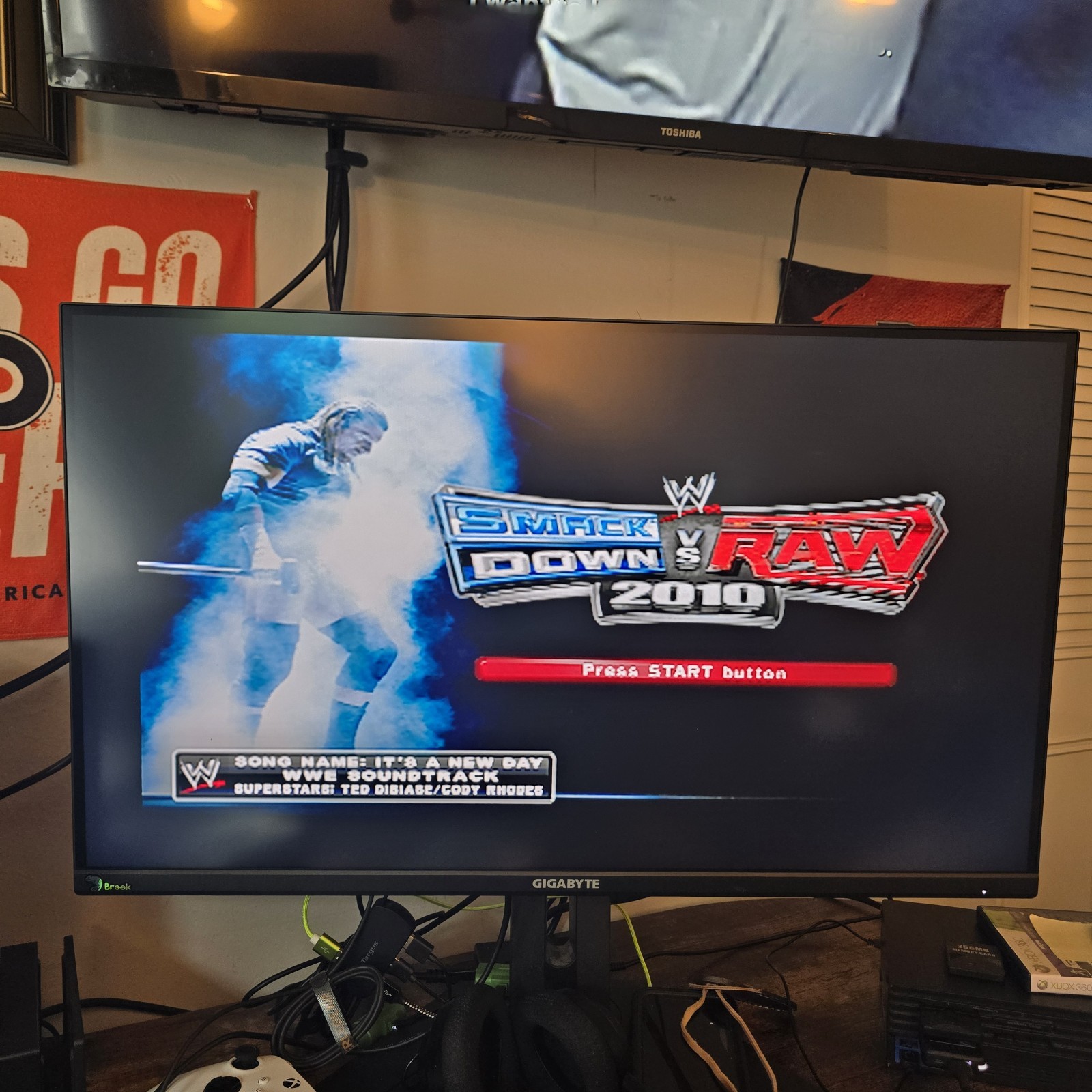 THQ WWE SmackDown vs. Raw 2010 (PS2) Just Game In A Case.