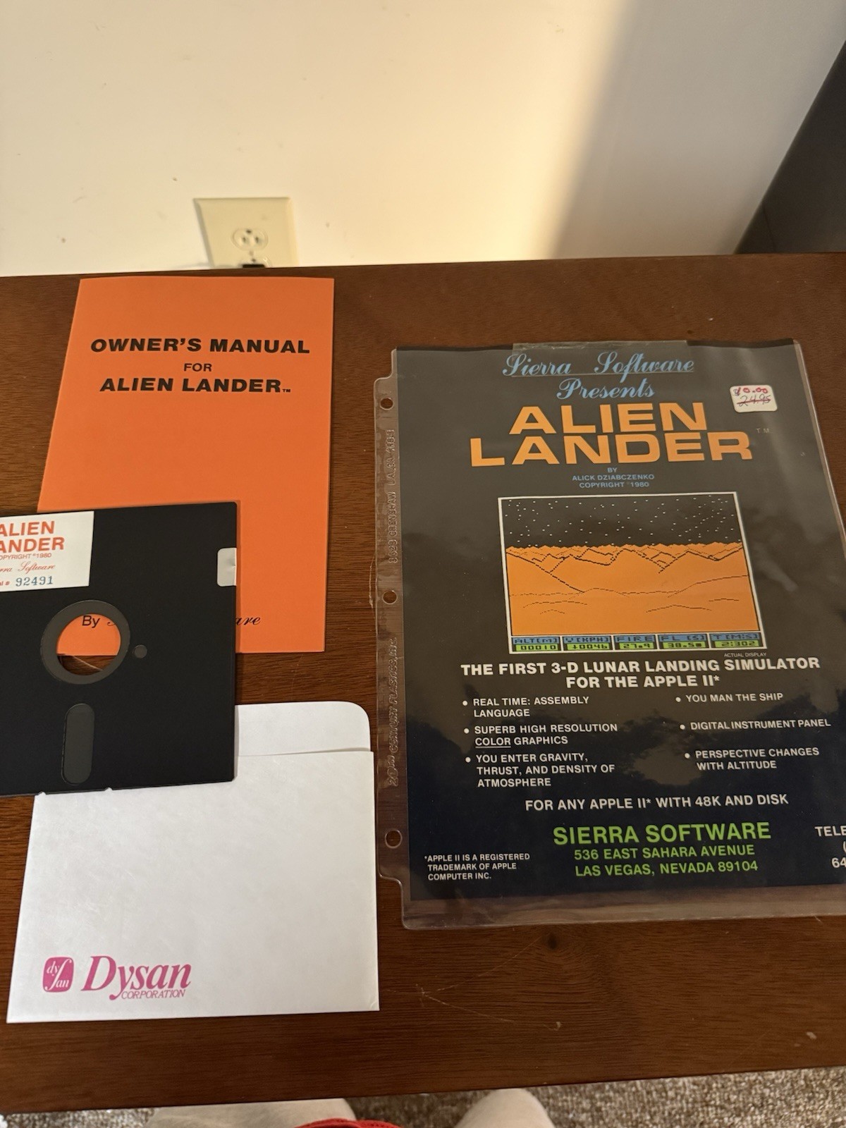 Alien Lander by Sierra Software 1980 for Apple II+,IIe,IIc,IIgs
