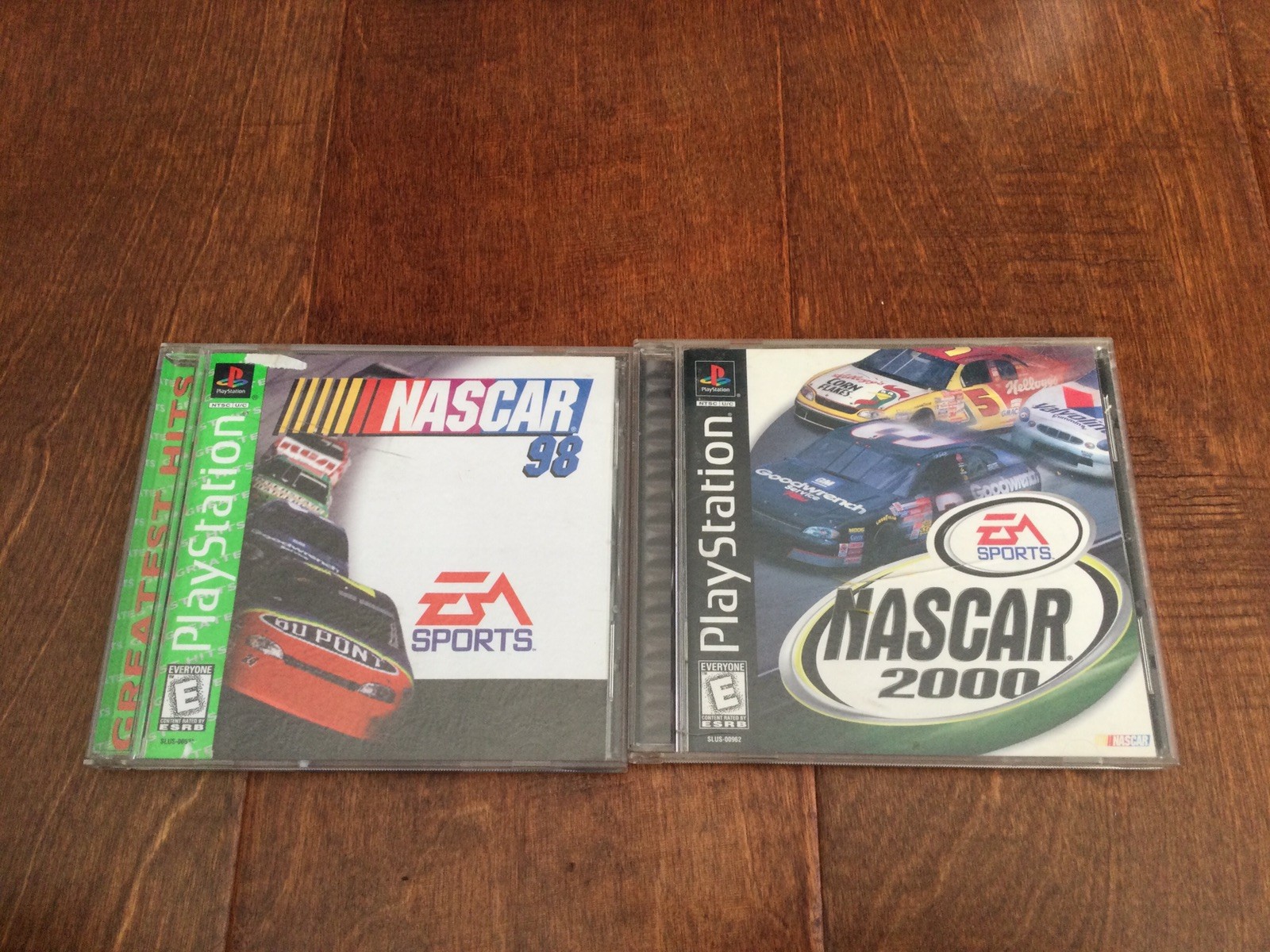 NASCAR 98 & 2000 PlayStation 1 Complete CIB 2 Game Lot