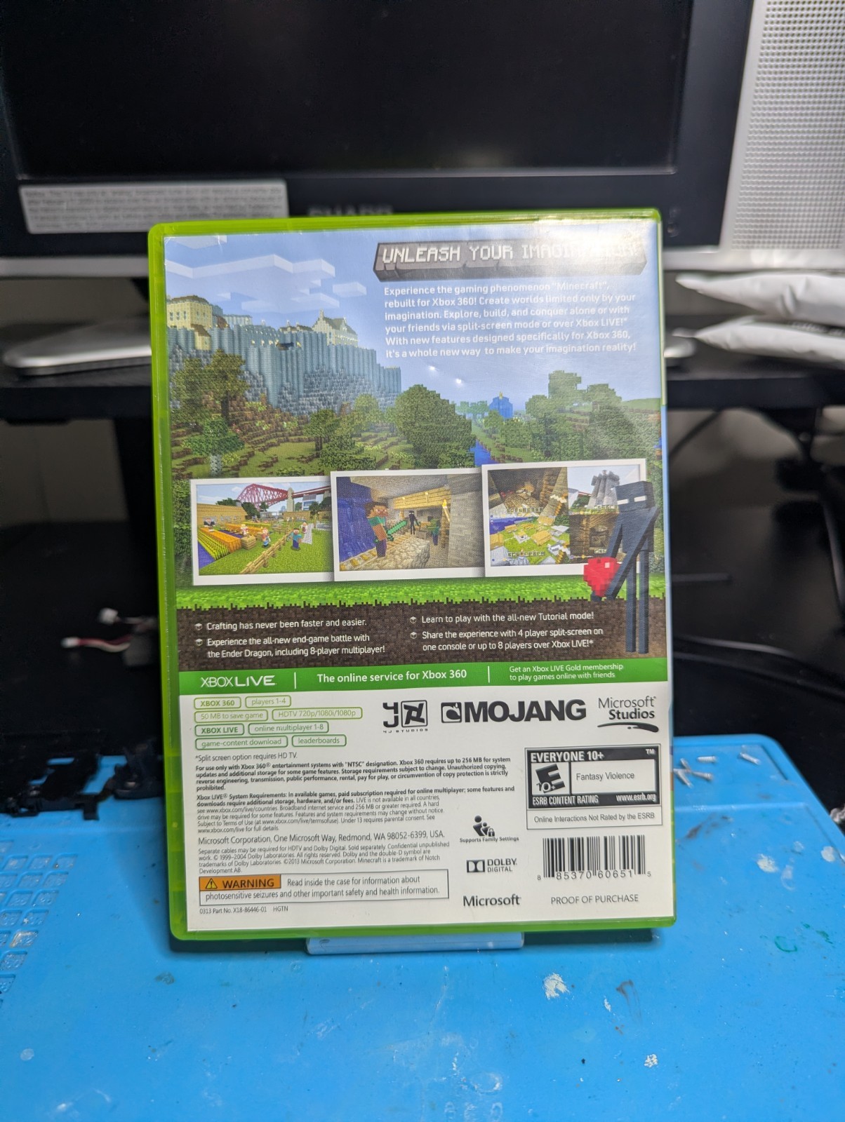 Mojang Minecraft: Xbox 360 Edition (Microsoft Xbox 360) Case & Disc