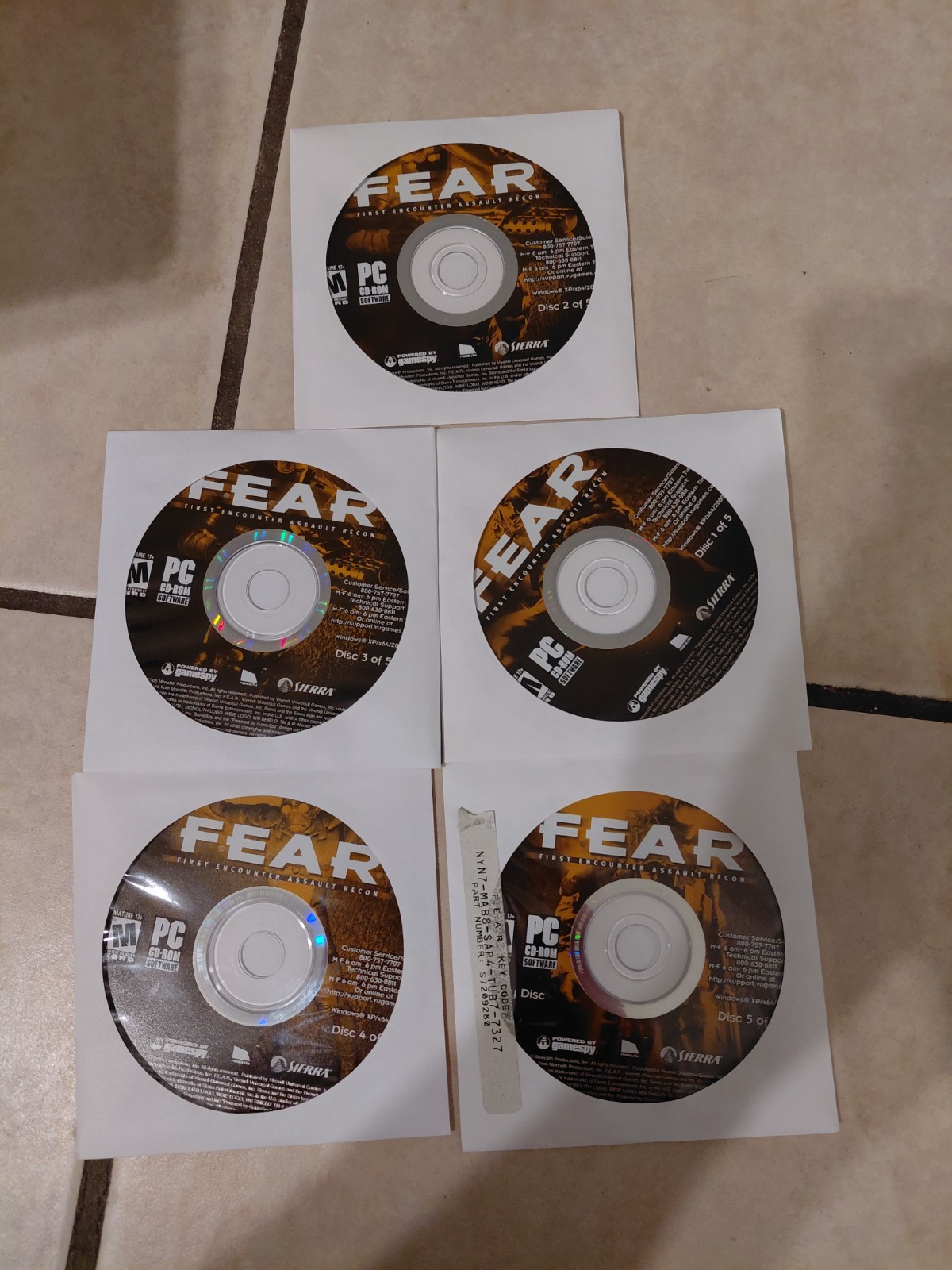 F.E.A.R.: First Encounter Assault Recon (PC, 2005) Complete With Key