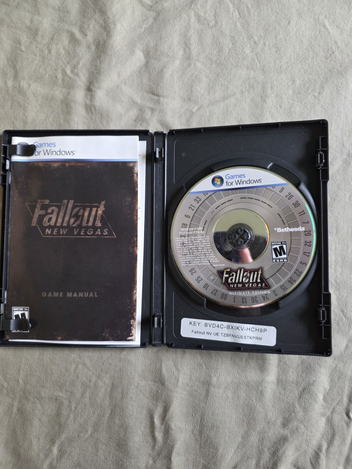Fallout New Vegas Ultimate Edition PC – READ – Physical Disc & Case – AS-IS