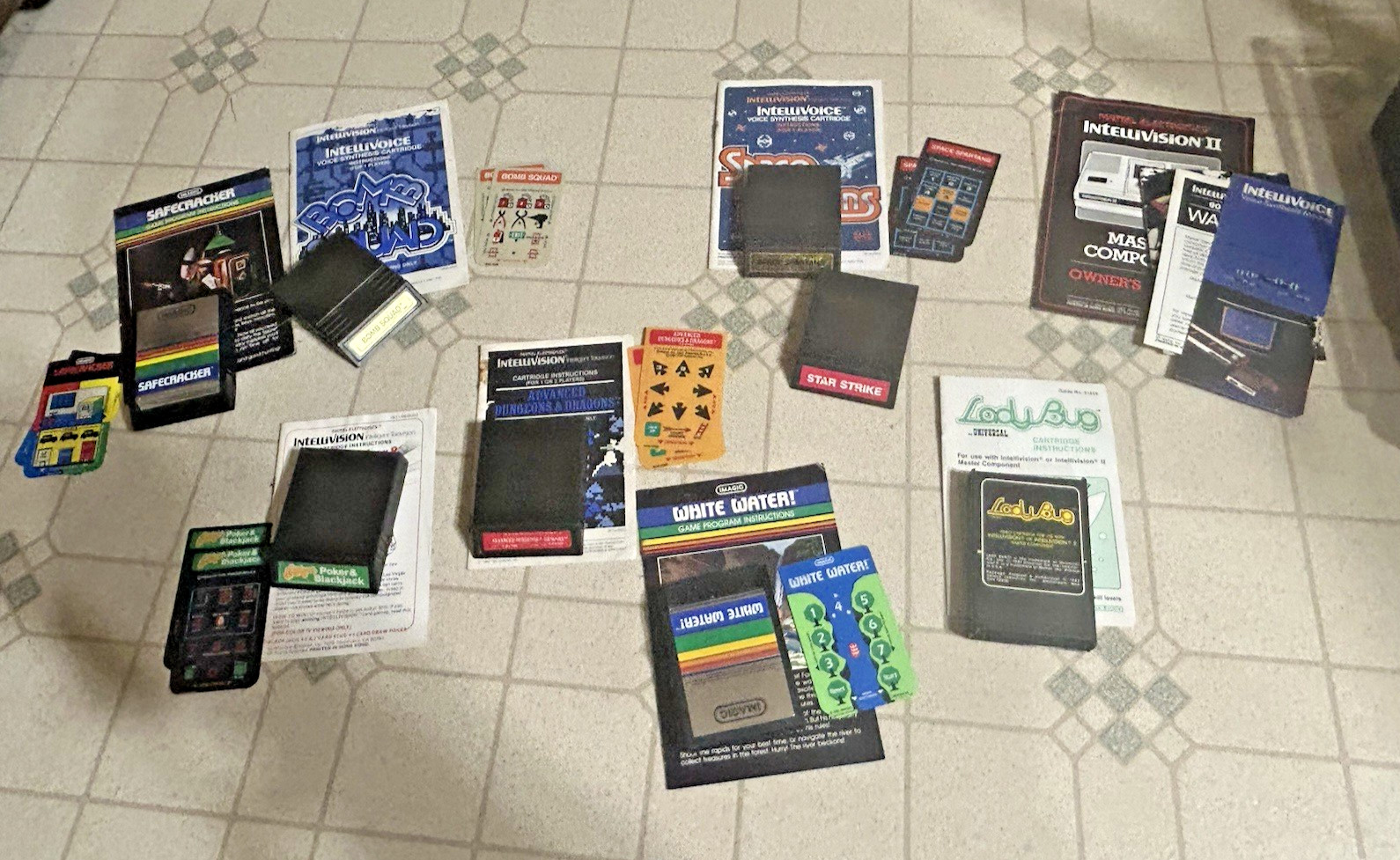 VINTAGE INTELLIVISION GAMES ADVANCED DUNGEONS AND DRAGONS SAFECRACKER BOMB SQUAD