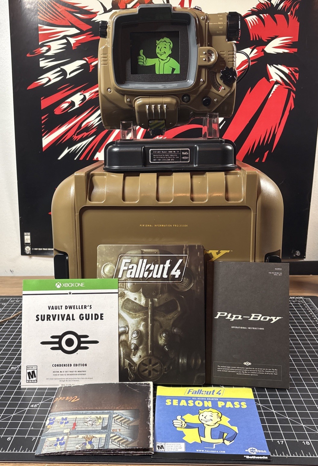 Fallout 4 Pip-Boy Edition Xbox One Collectors Wearable Replica 3000 Steelbook