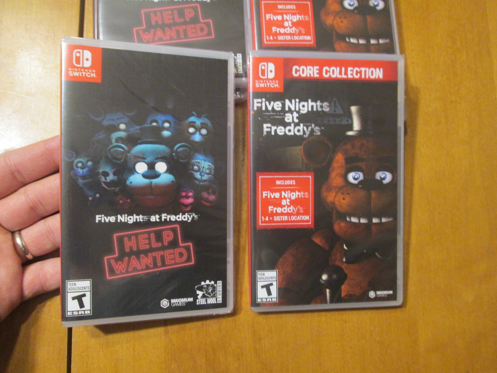 Five Nights at Freddy’s The Core Collection + Help Wanted NINTENDO SWITCH LOT