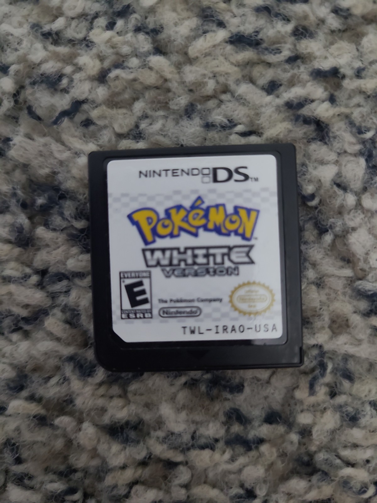 Pokemon White Version (Nintendo DS, 2011)