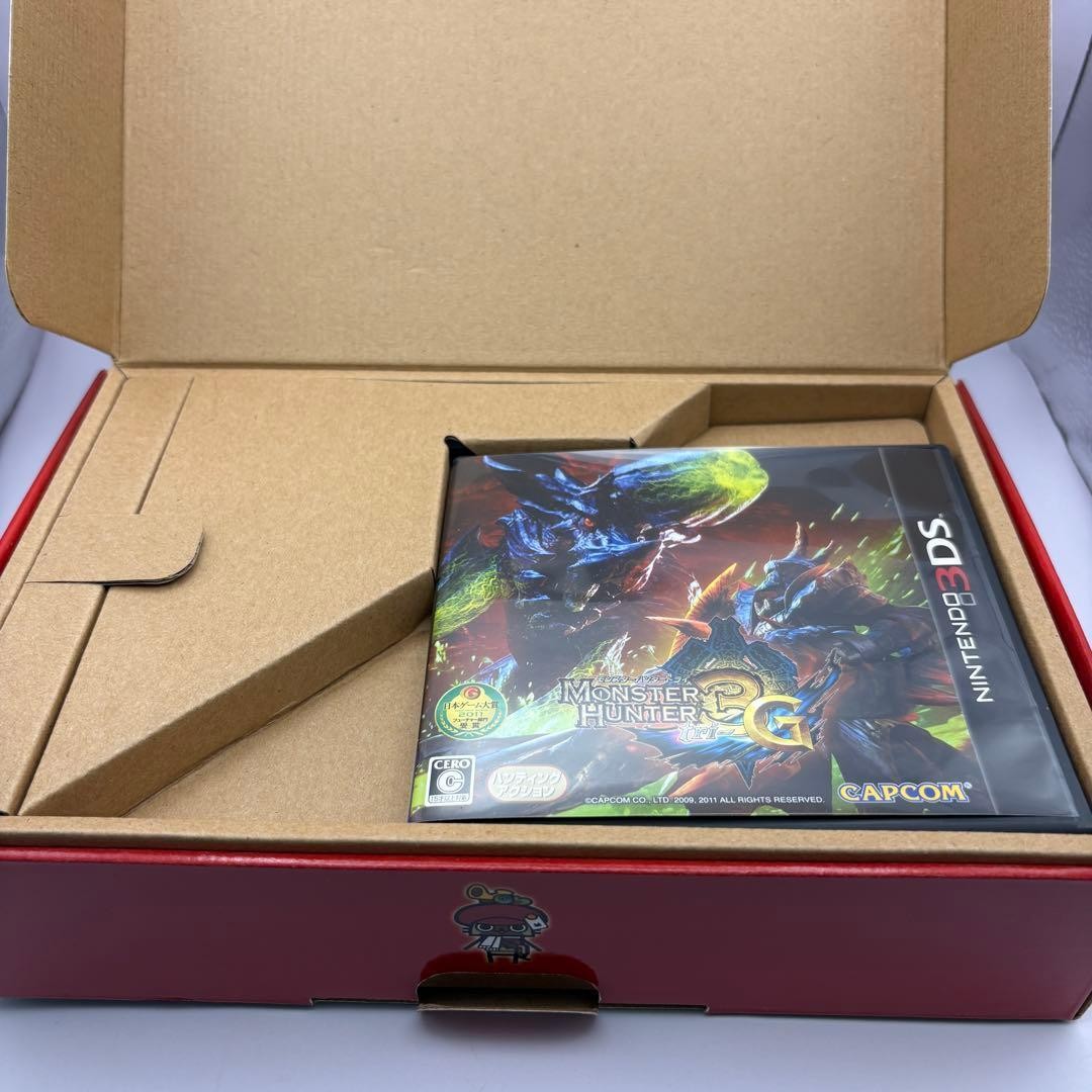 Monster Hunter 3 Tri G Beginner Hunter Pack Nintendo 3DS Flare Red