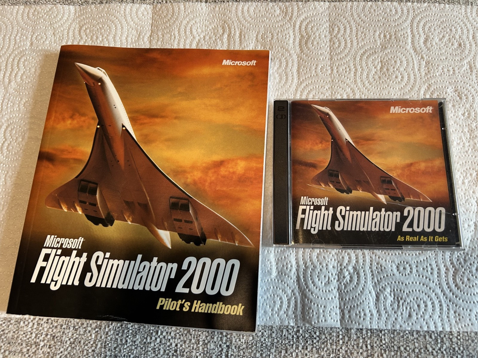 Microsoft Flight Simulator 2000 PC 2-Disc Set Concorde/Pilot’s Handbook- 2