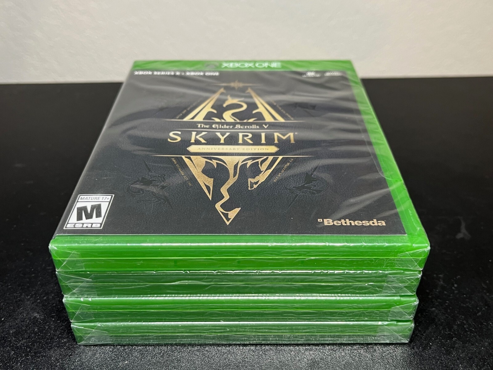 The Elder Scrolls V Skyrim – Anniversary Edition Xbox 1 XB1🔥Fast Ship🔥Sealed