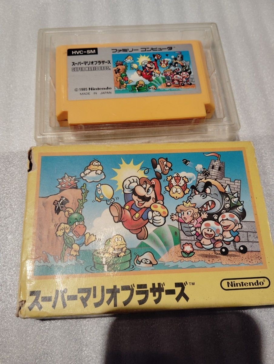 Super Mario Bros. Nintendo Famicom 1985 HVC-SM w/ Box No Manual Tested Used