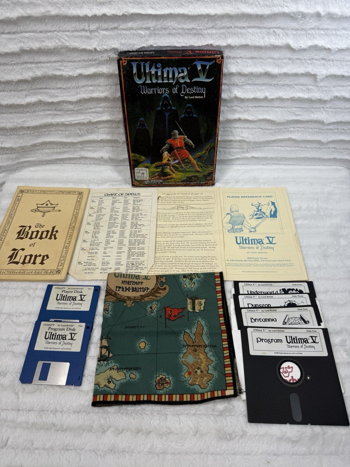 Ultima V Warriors of Destiny IBM PC Big Box Game 5.25″ & 3.5” Diskettes Map