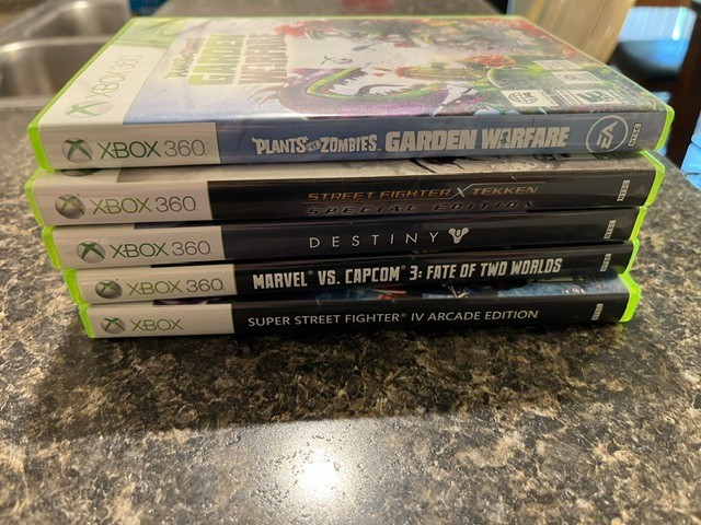 Bundle of Xbox 360 games 2 shooters and 3 fighting games, used, good condition