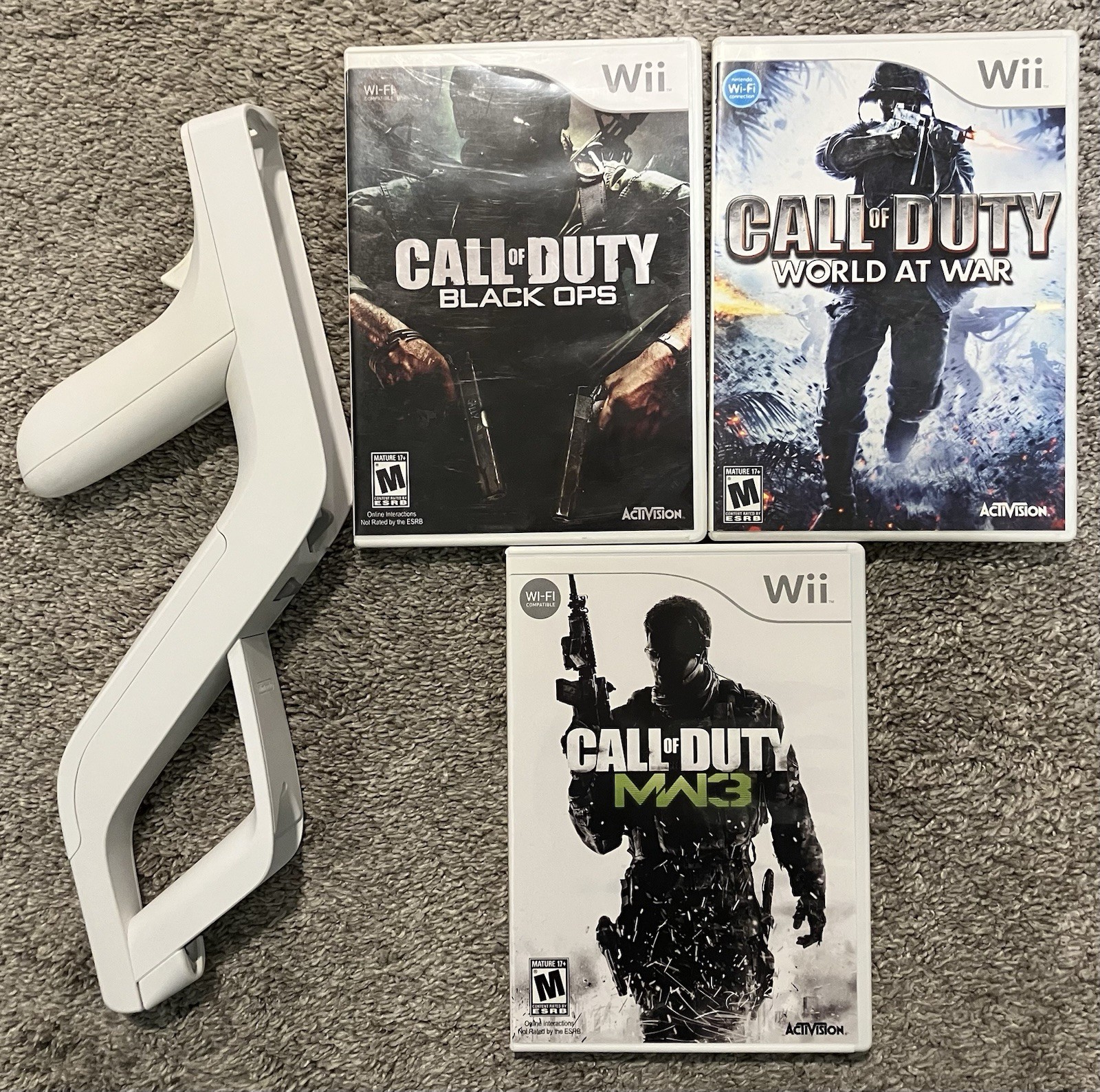 Nintendo Wii Zapper Games Bundle: Call of Duty – Black Ops, MW3, World at War