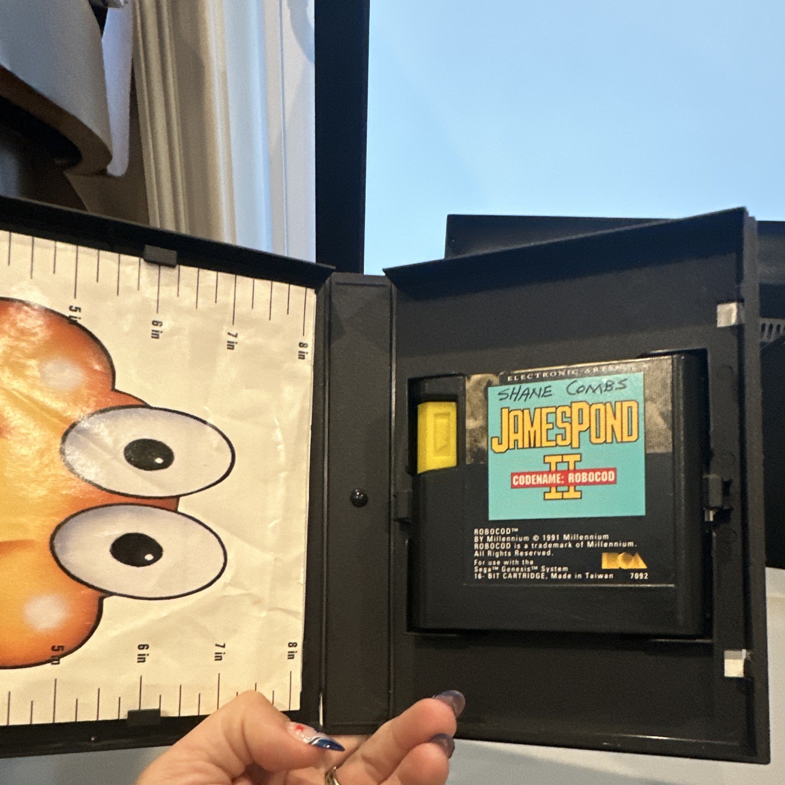 Electronic Arts James Pond II: Codename: Robocod Sega Genesis w/ Manual 1991