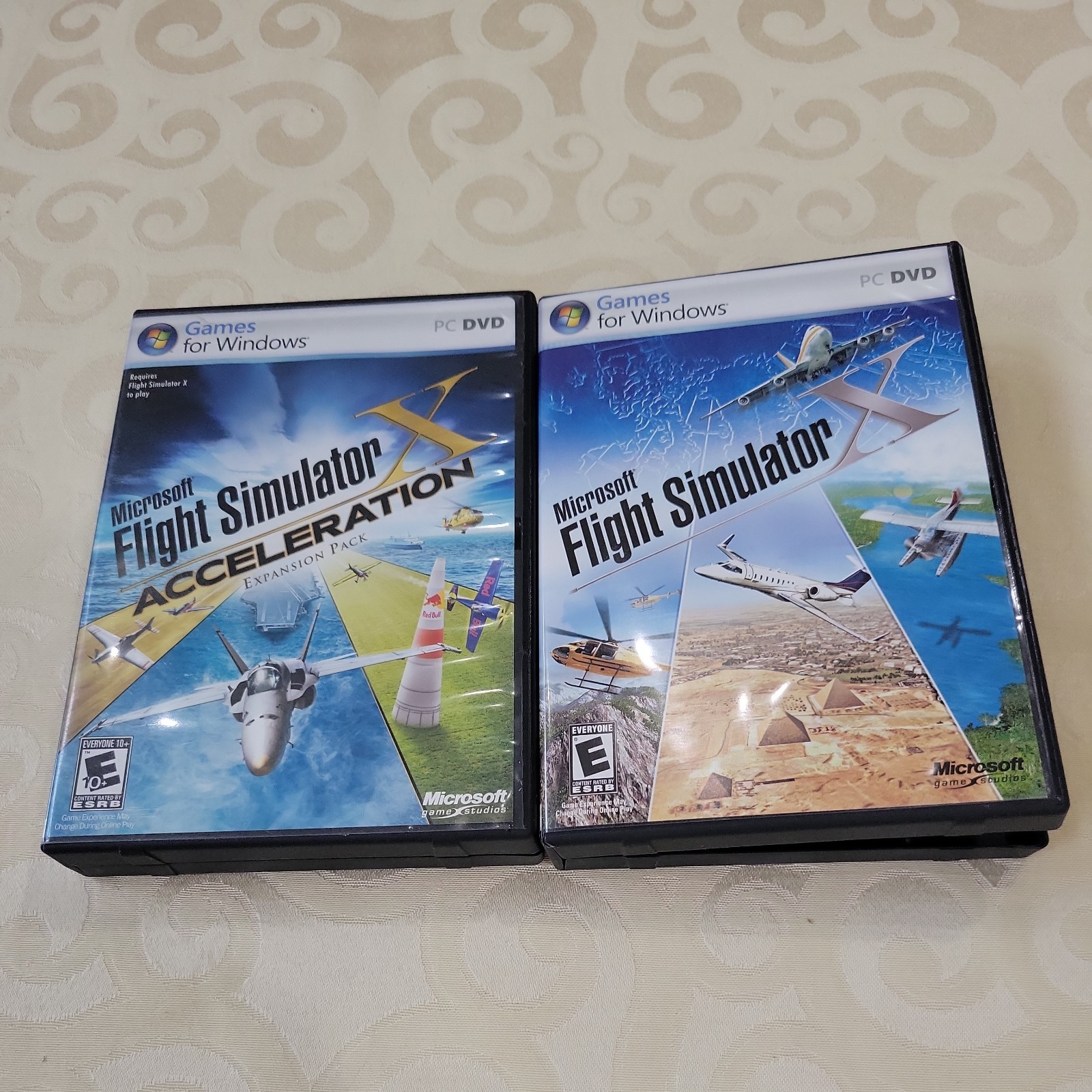 Microsoft Flight Simulator X Deluxe Edition & Acceleration Expansion Pack PC DVD