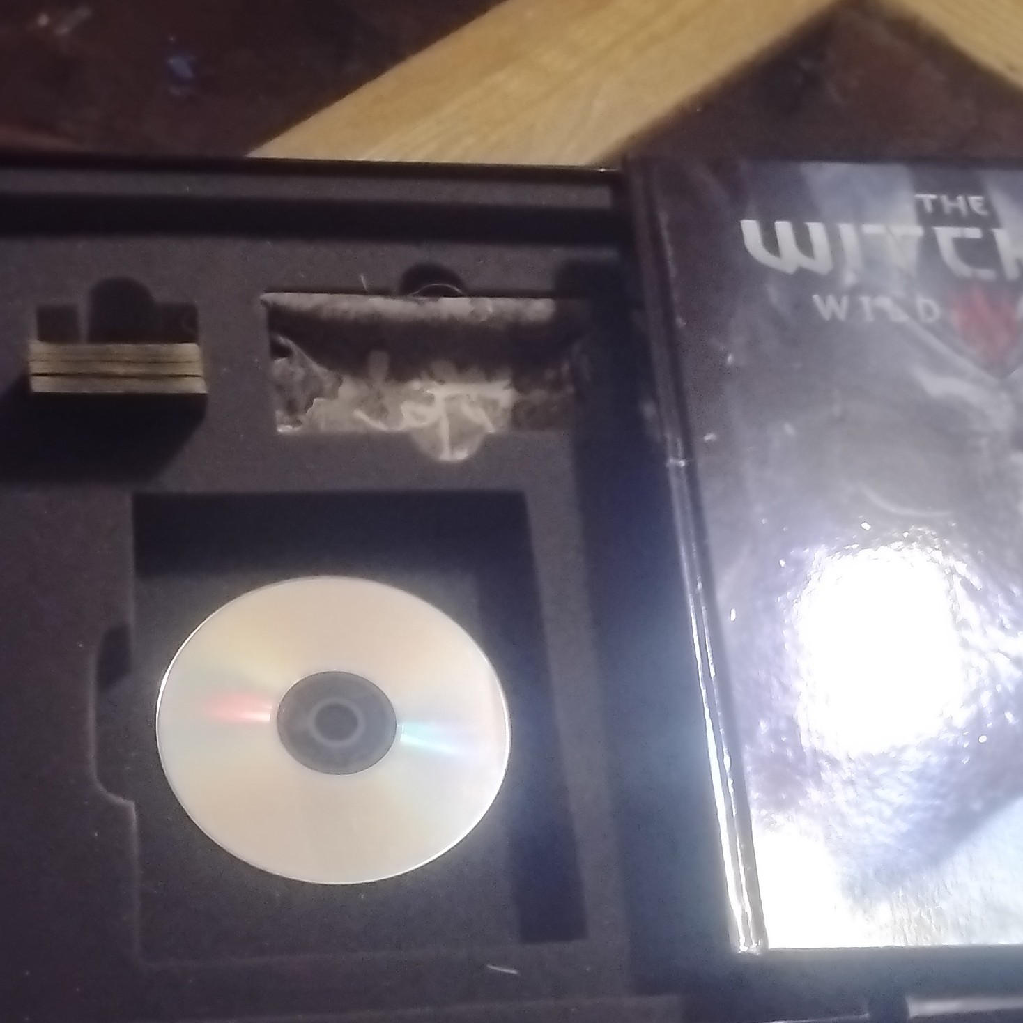 CD Projekt RED The Witcher 3: Wild Hunt Collector’s Edition with Art Book, Map
