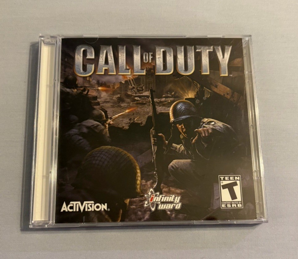 Call of Duty 1 PC CD-ROM 2003 Activision 2 Discs W/ Case and Key TESTED