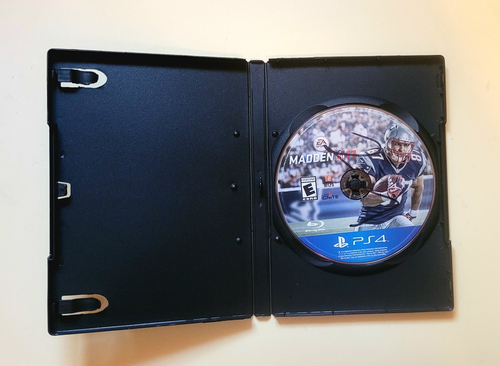 Madden NFL 17 PlayStation4 American Football Sports E Everyone 2016 Free Shipp