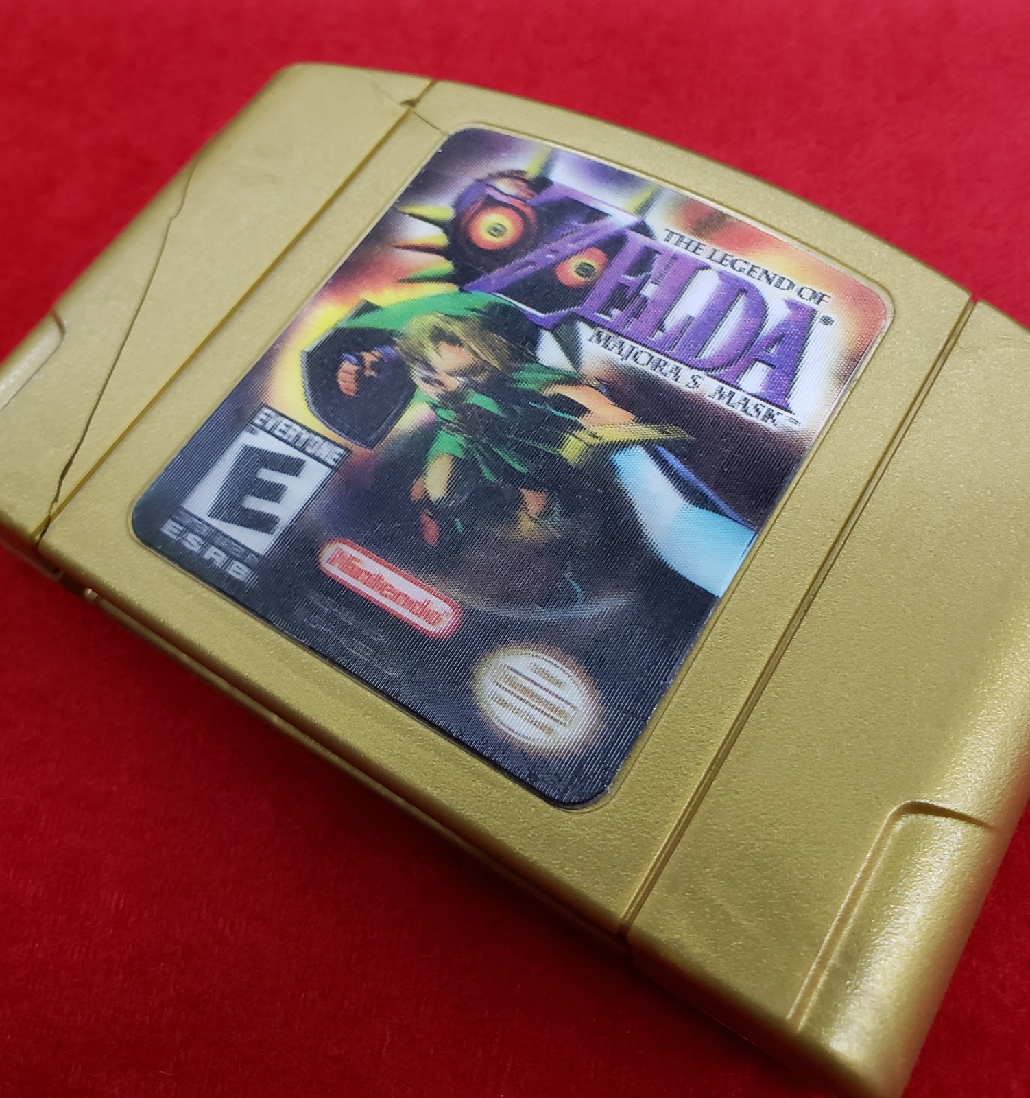 Legend of Zelda Majora’s Mask (Nintendo 64, N64 2000) Holographic – Broken Case