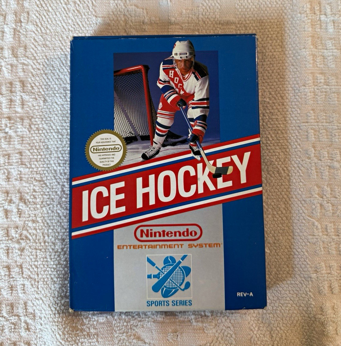Nintendo Ice Hockey Nintendo NES 1988 Complete w/ Box & Manual NTSC-U/C