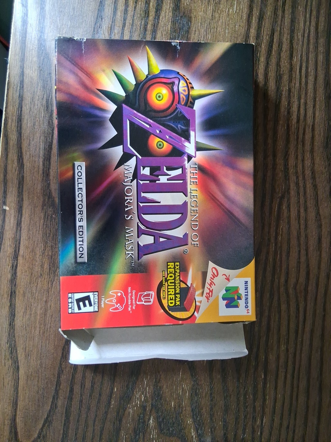 The Legend of Zelda Majora’ s Mask N64 Collector’s Edition CIB Gold Holo Cart