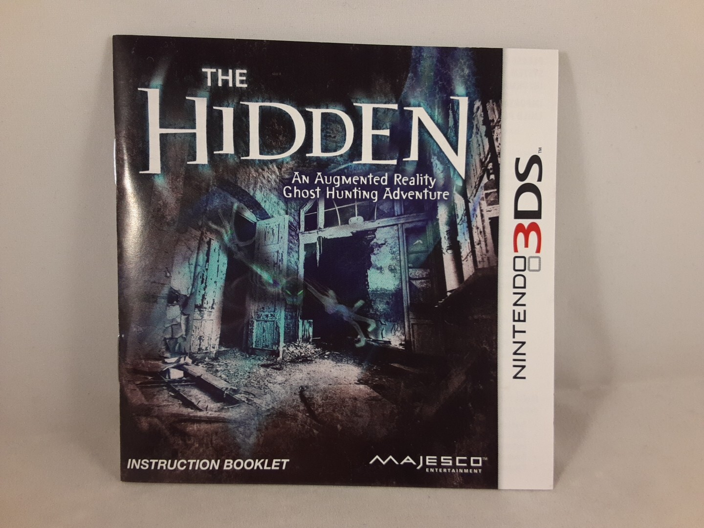 The Hidden Augmented Reality Ghost Hunting Adventure (Nintendo 3DS) w/ Manual