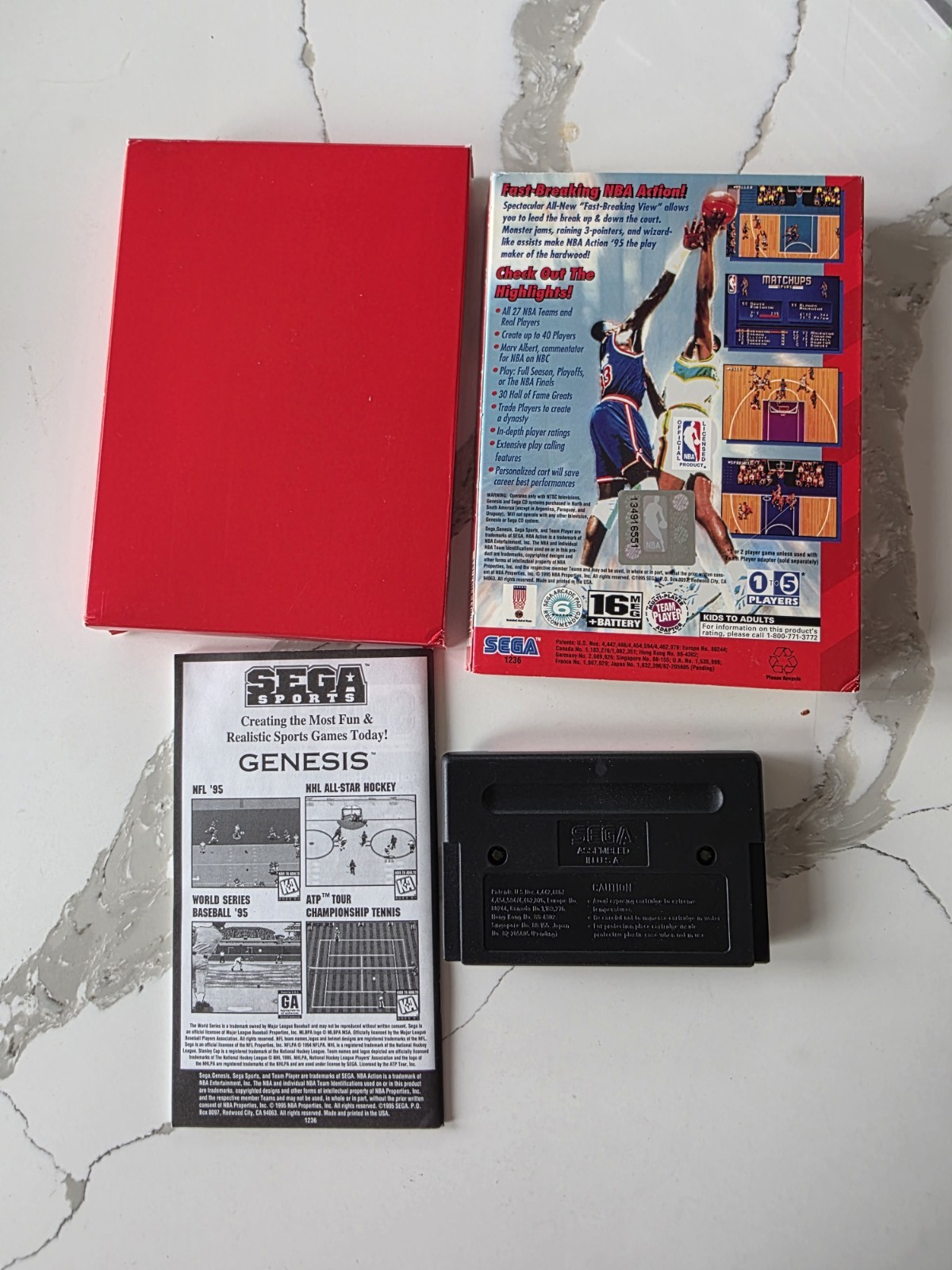 NBA Action 95 Starring David Robinson (Sega Genesis) CIB COMPLETE & TESTED