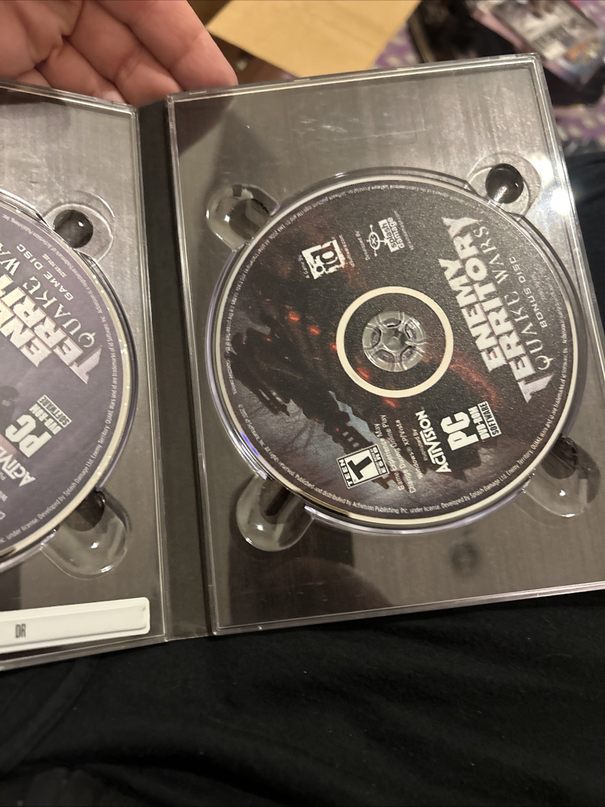 Enemy Territory Quake Wars – LIMITED COLLECTOR’S EDITION – PC Game – Posters Inc