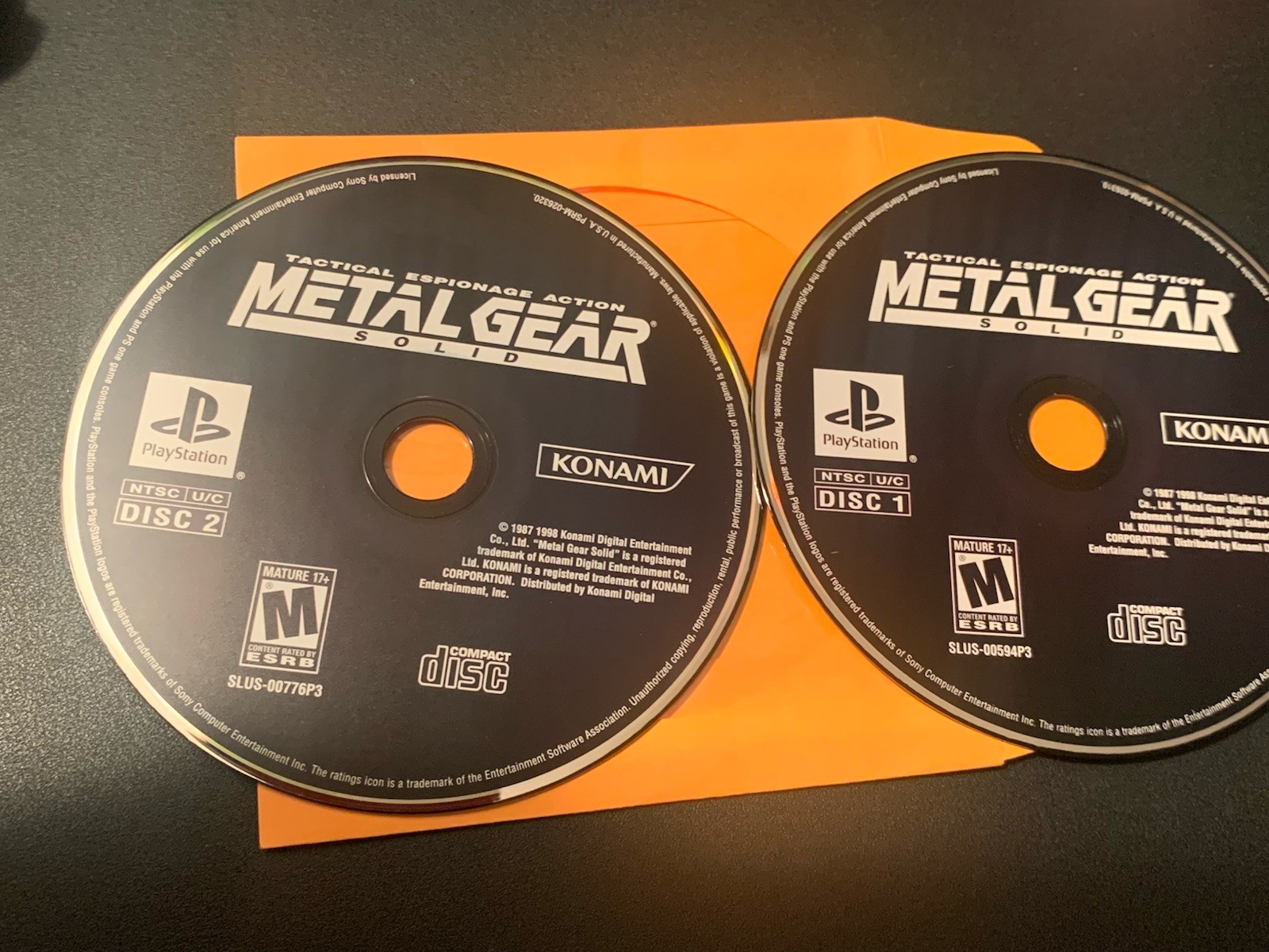 Metal Gear Solid Tactical Espionage Action (PlayStation PS1) DISCS ONLY 1 And 2