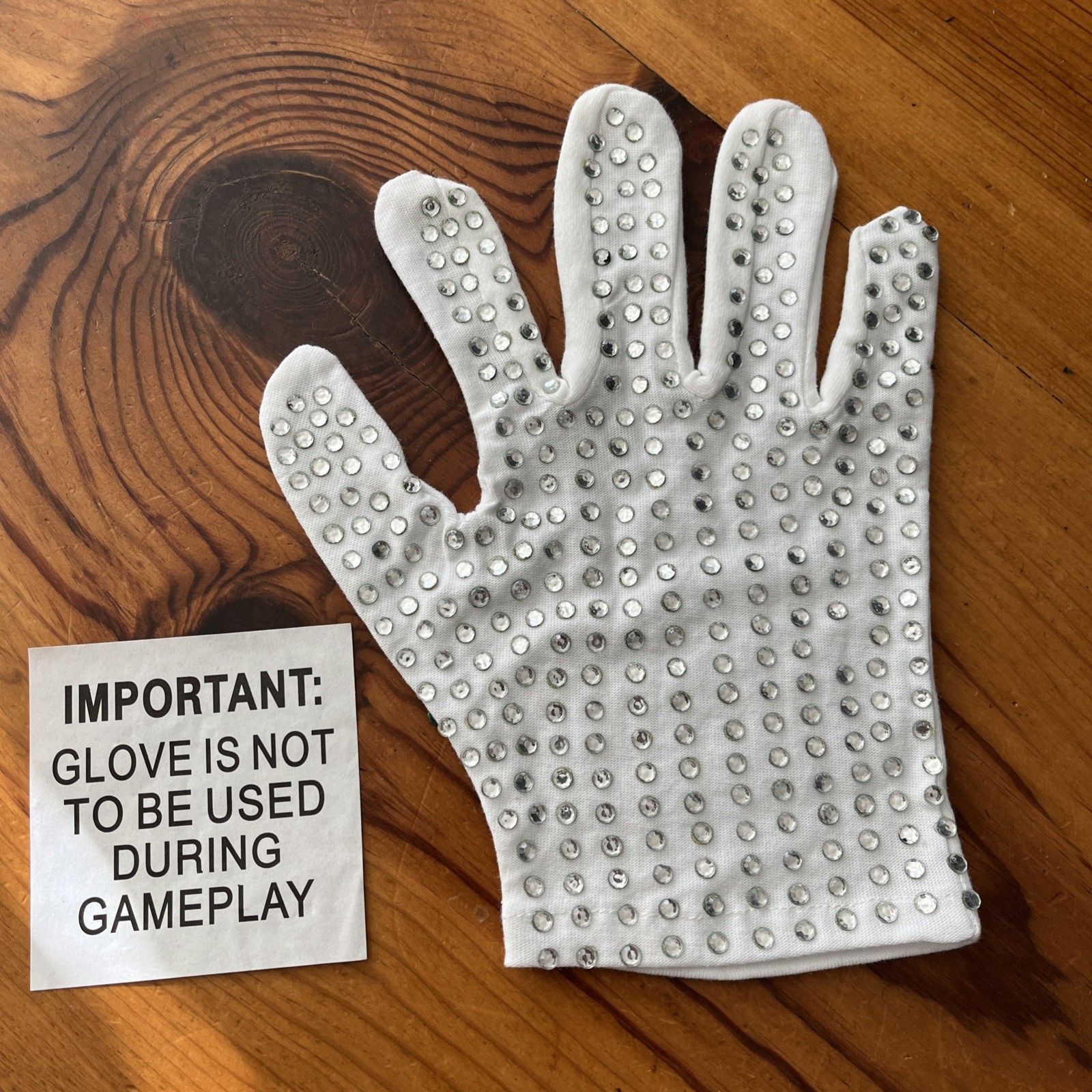 Michael Jackson: The Experience with RARE Glove (Wii, 2010)