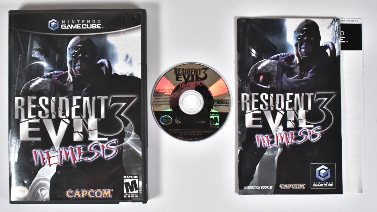 Resident Evil 3 III Nemesis Nintendo GameCube with Manual Original Case CIB USA