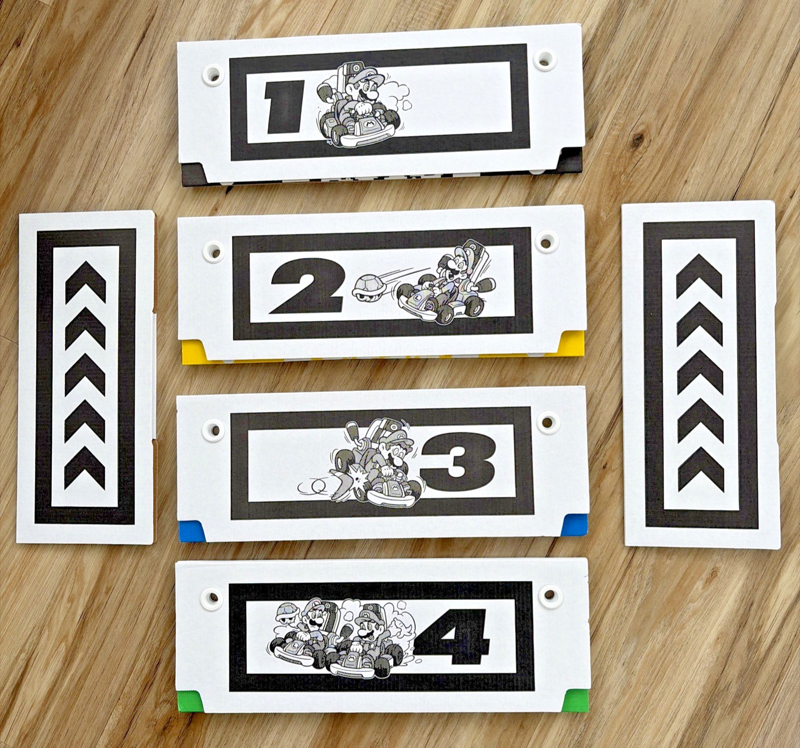 Mario Kart Live: Home Circuit Cardboard Tracks Only (Nintendo Switch, 2020) 1-4