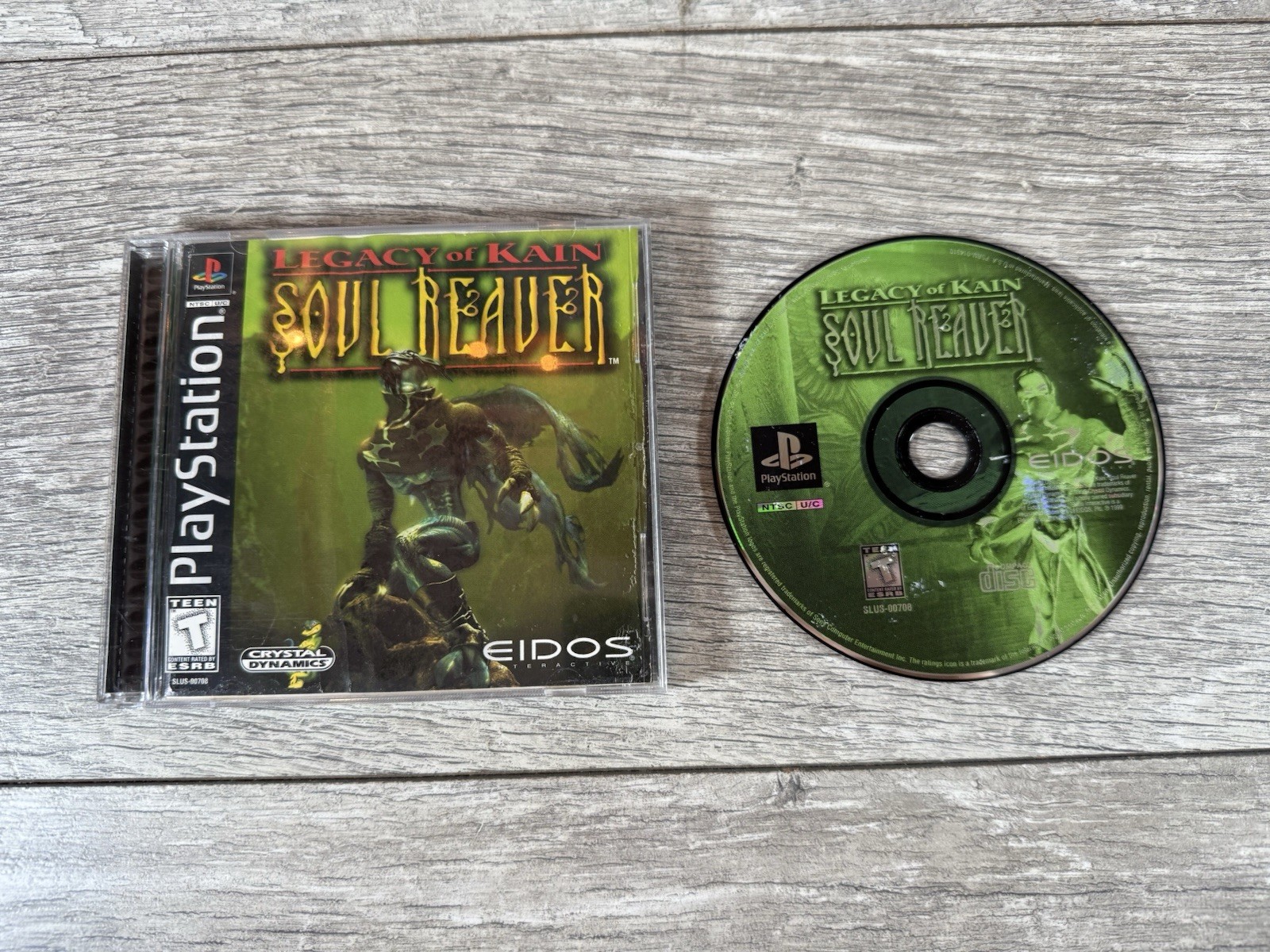 Legacy of Kain: Soul Reaver (PlayStation 1, 1999) PS1 Complete (WATER DAMAGE)