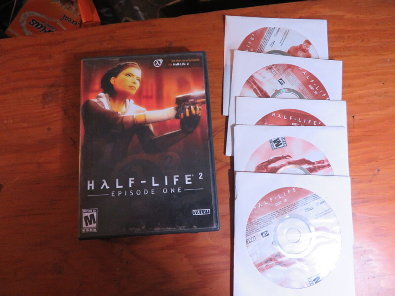 Half-Life 2: Episode One Retail Box (PC, 2006) Box Set Sierra Valve 2004