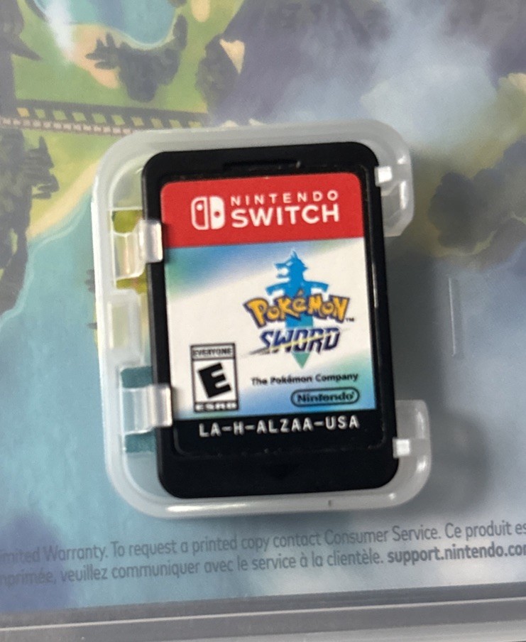 Pokémon Sword & Pokémon Shield Double Pack — Standard Edition (Nintendo Switch)