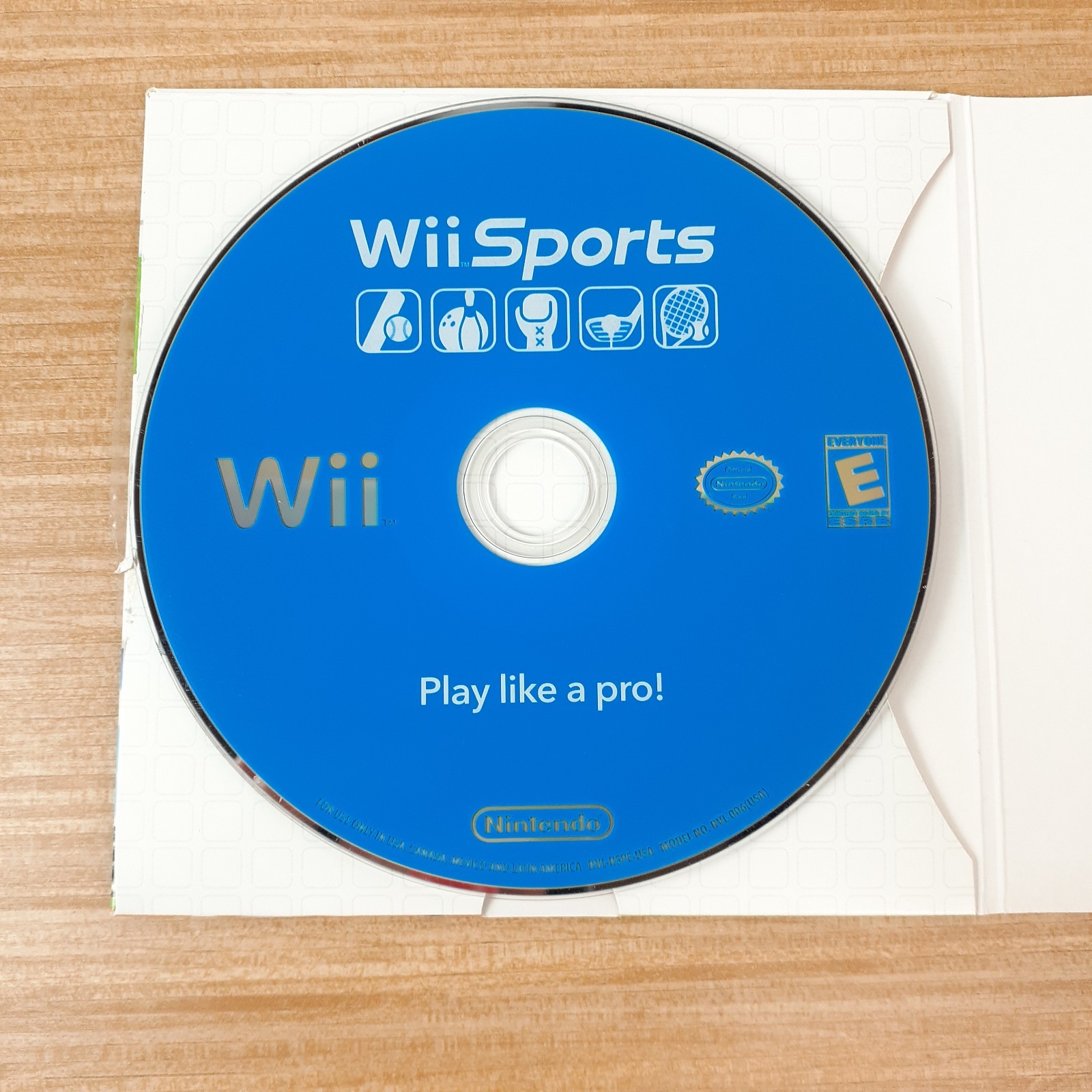 Wii Sports (Nintendo Wii, 2006) With Cardboard Sleeve Manual Tested Working
