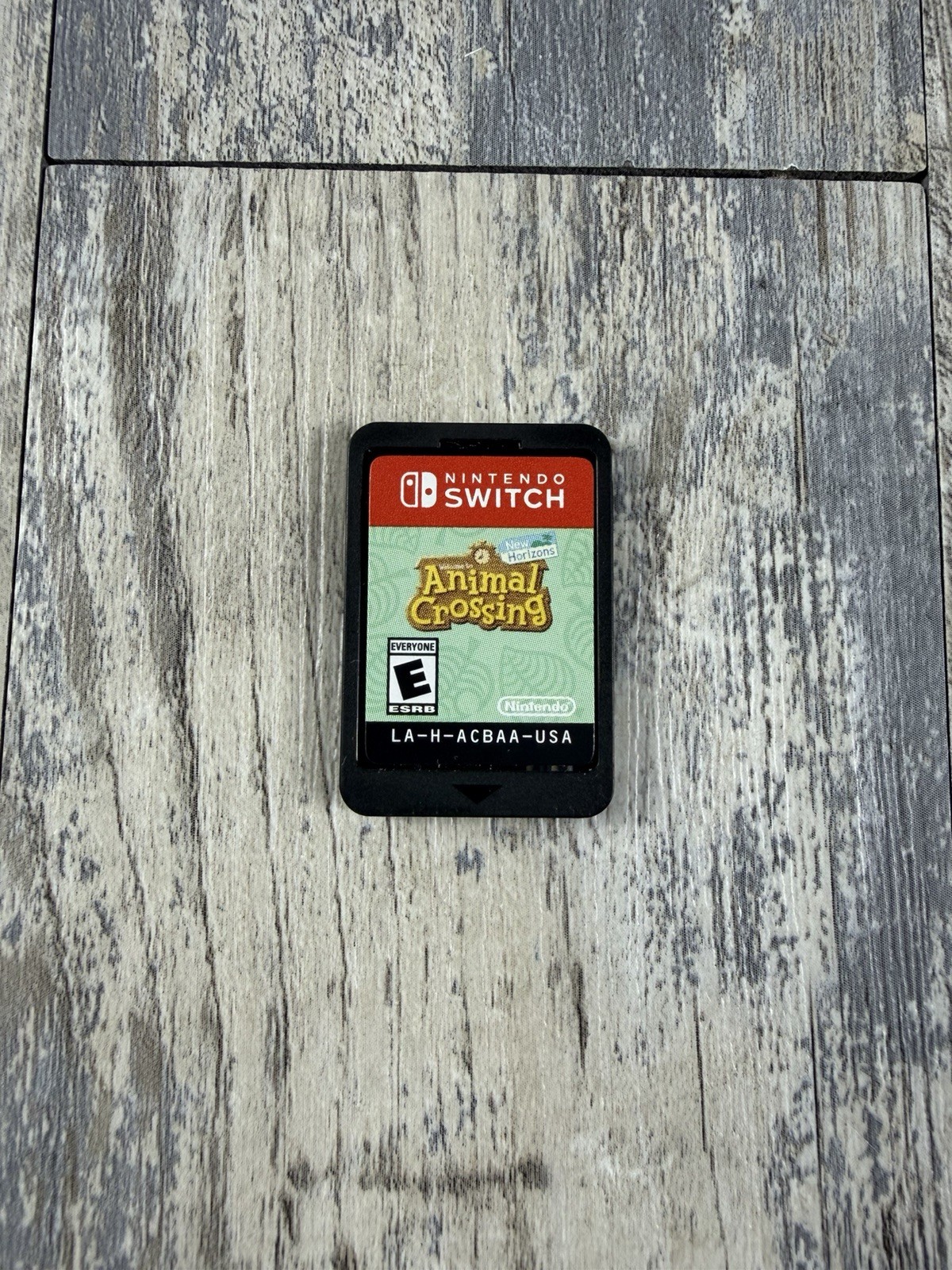 NINTENDO SWITCH ANIMAL CROSSING: NEW HORIZONS