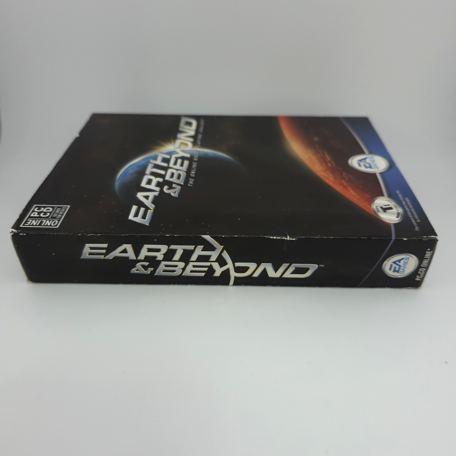 Earth & Beyond: The Online Role Playing Galaxy, 2002, Small Box, New & Sealed