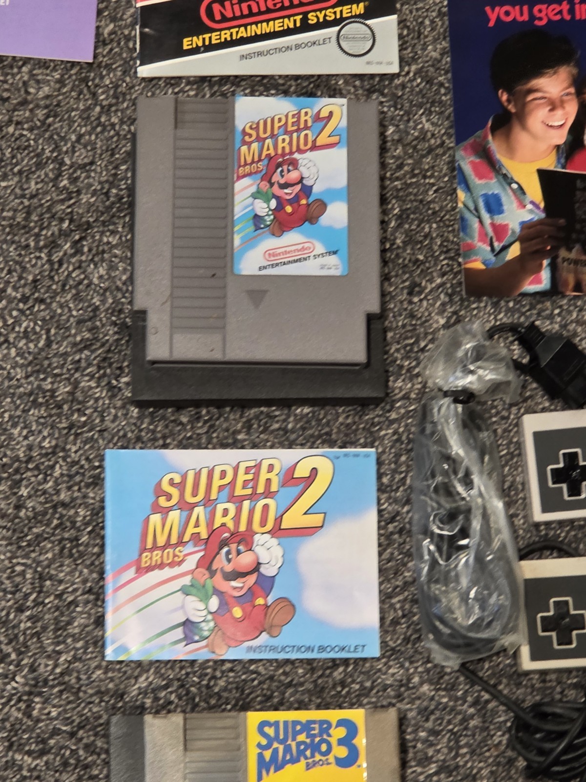 NES Nintendo Bulk Lot 1 Console 21 Games +4 Remotes + Zapper + Posters + Manual