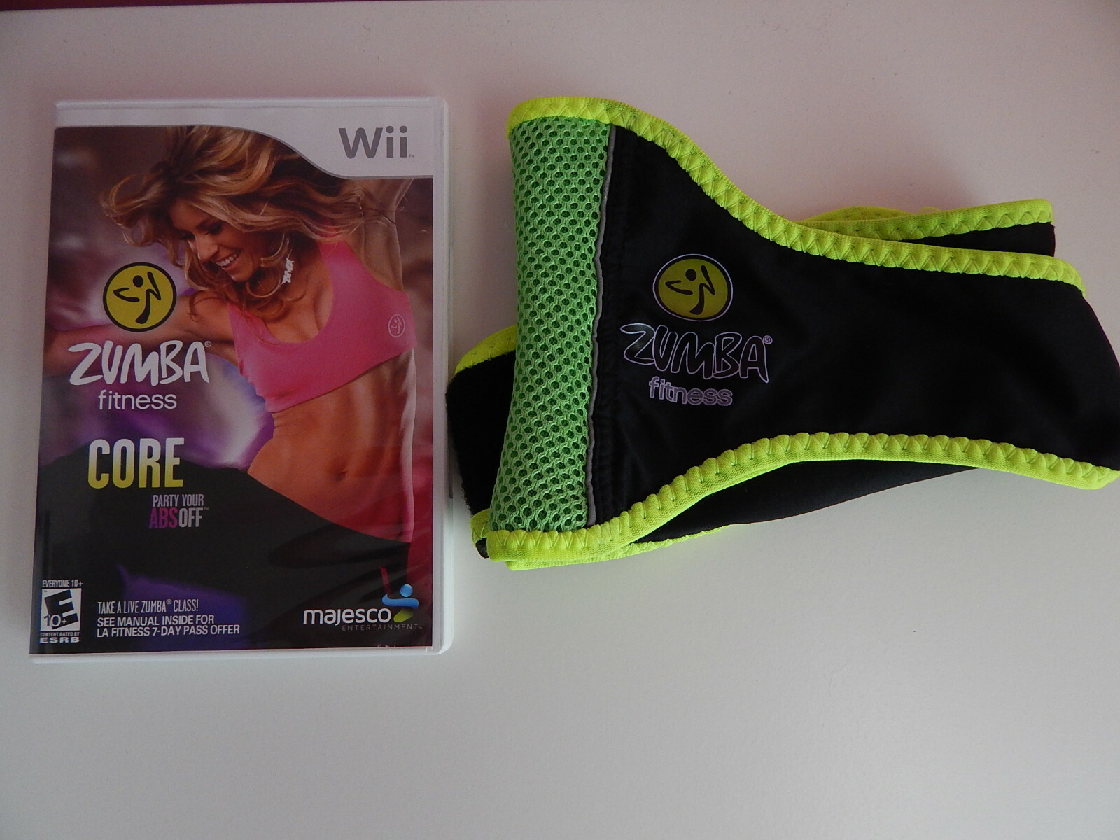 Zumba Fitness Core Game Complete & Fitness Belt! Nintendo Wii Strap