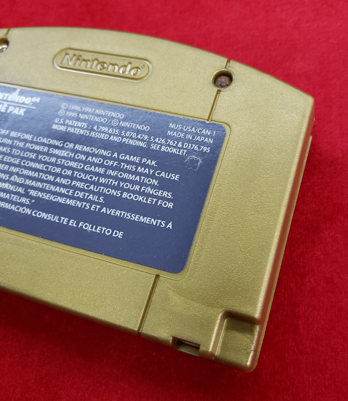 Legend of Zelda Majora’s Mask (Nintendo 64, N64 2000) Holographic – Broken Case