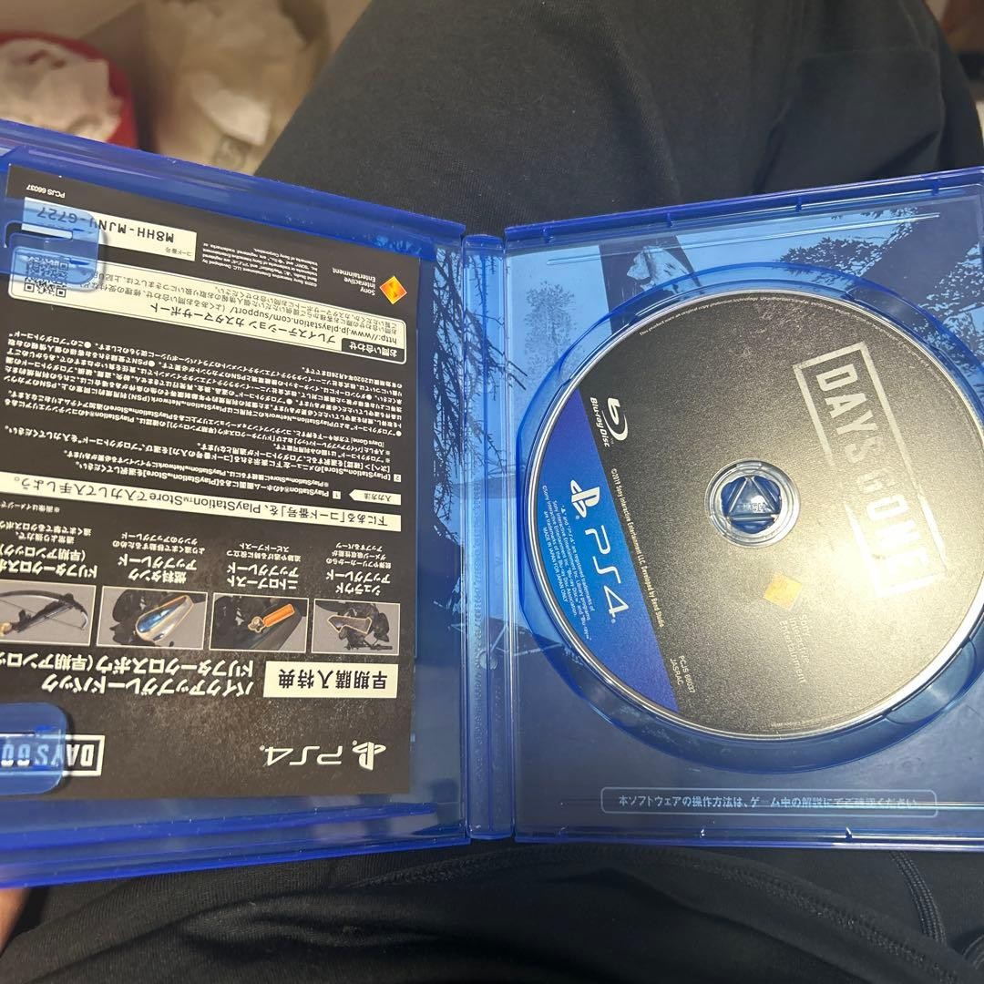 PS4 Days Gone software with manual PlayStation4
