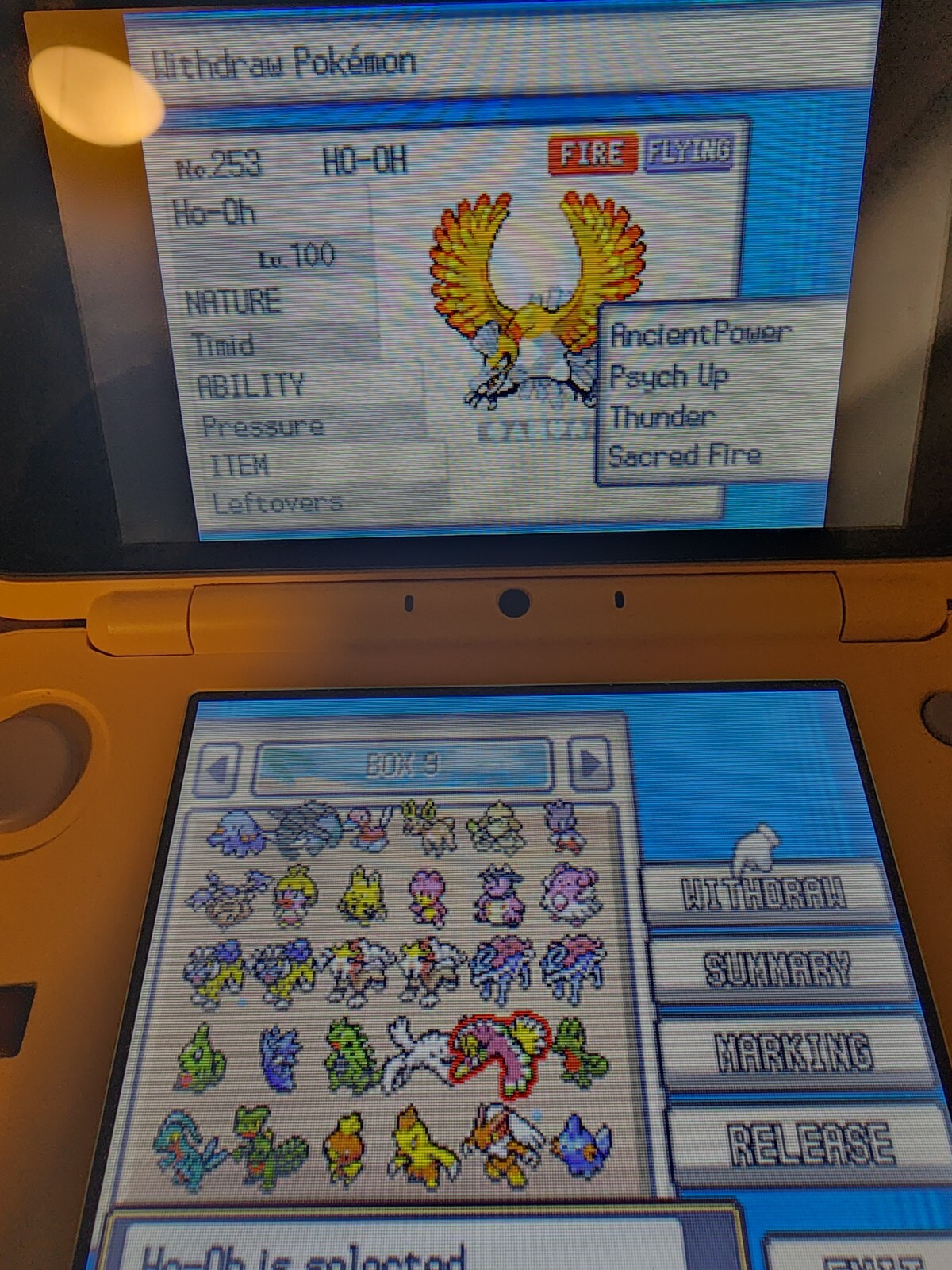 Authentic Nintendo DS Pokemon HeartGold 493 Shiny Pokemon No BOX CIB *pics*